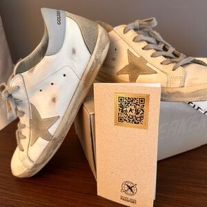 Golden Goose Sneakers
